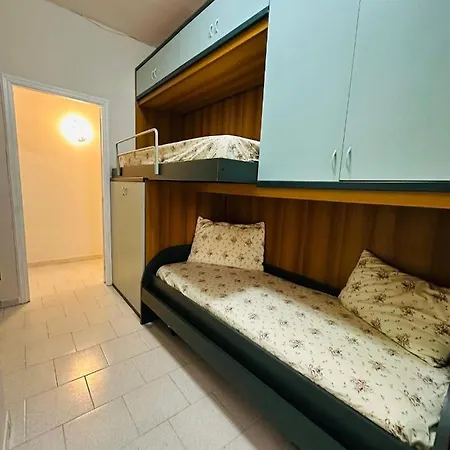 Ferdirisa Vesuvio Home&garden Apartment *