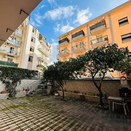 Apartment Ferdirisa Vesuvio Home&garden *