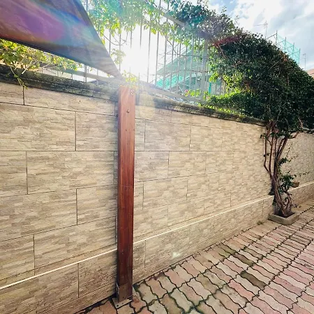 Ferdirisa Vesuvio Home&garden * San Giorgio a Cremano