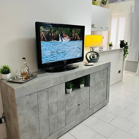 Ferdirisa Vesuvio Home&garden San Giorgio a Cremano