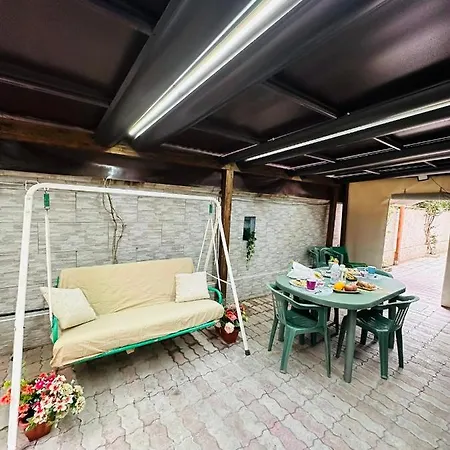 Ferdirisa Vesuvio Home&garden Apartment