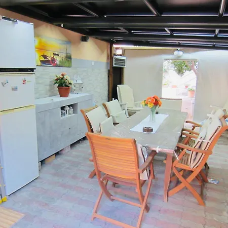 Apartment Ferdirisa Vesuvio Home&garden